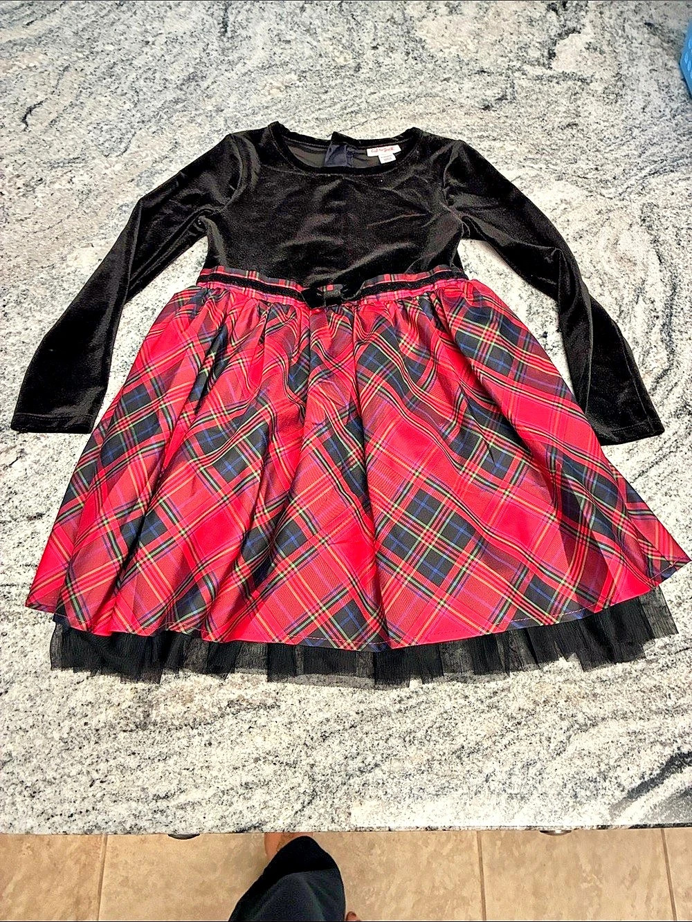 Cat & Jack Girls' Black Velvet & Red Plaid Long Sleeve Holiday Dress Holiday